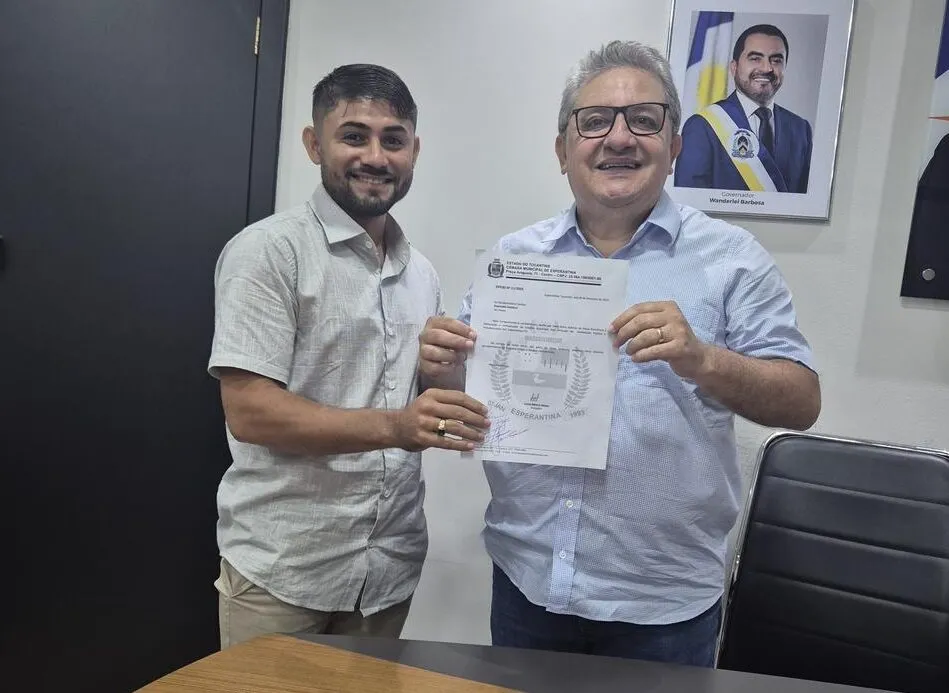  Vereador de Esperantina-TO, Lucas Ribeiro Visita a ALETO e Solicita Revitalização do Estádio Municipal